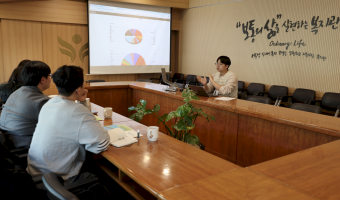 디지털융합팀과 노틀담복지관 나눔연계팀, 스마트워크와 홍보 노하우 공유