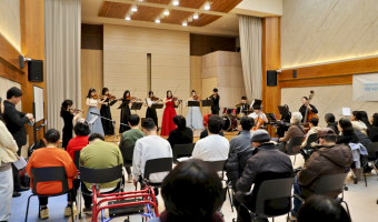"즐거움과 감동이 있는 복지관" 금요일을 채우는 아름다운 선율, 금요예술무대 첫 공연