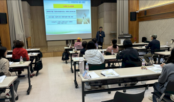 "곁. 함께. 다시 피어나는 우리들의 일상." 고령장애인 1:1 맞춤형 지원사업 '건강파트너' 양성교육 진행…